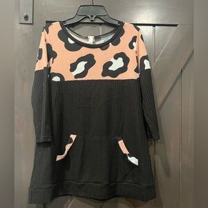 Casual Peach and Black Long Sleeve Crew Neck Sweatshirt